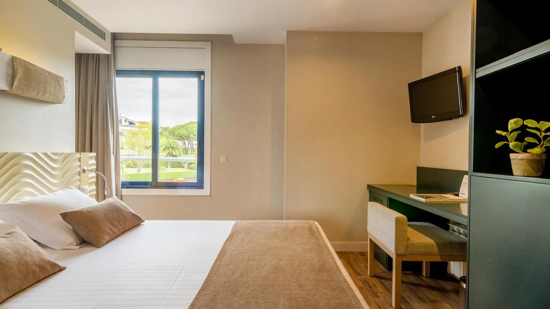 Hotel Alga Calella De Palafrugell Spain