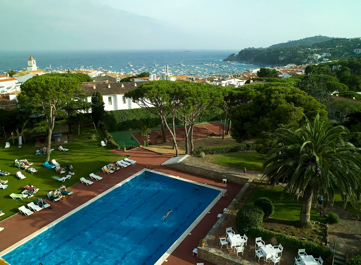 Hotel Alga Calella De Palafrugell 4*,